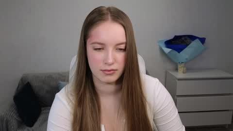 Snapshot of evajuly chatting on 01-23-25, 06:06 Eva online show from 01-23-25, 06:06