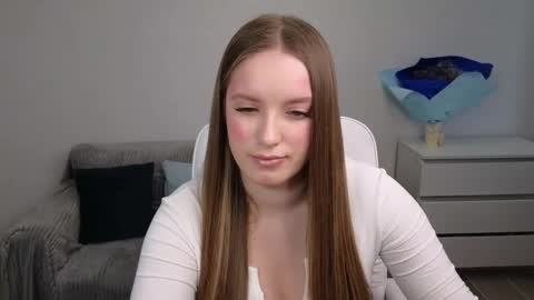 Snapshot of evajuly chatting on 02-26-25, 08:26 Eva online show from 02-26-25, 08:26