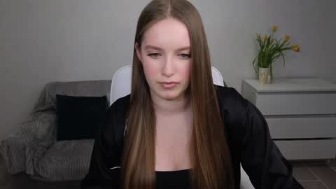 Snapshot of evajuly chatting on 03-09-25, 07:05 Eva online show from 03-09-25, 07:05