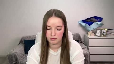 Snapshot of evajuly chatting on 11-26-25, 06:09 Eva online show from 11-26-25, 06:09