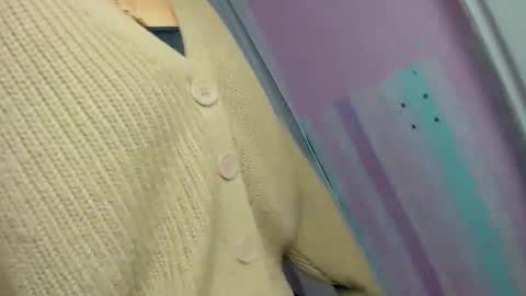 Eva online show from 10-31-25, 04:02