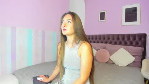 Snapshot of evalaniss chatting on 08-03-26, 03:05 Eva online show from 08-03-26, 03:05