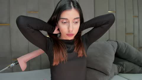 EVA online show from 11-26-25, 03:35