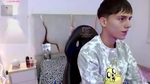 evan_tay online show from 02-11-26, 03:00