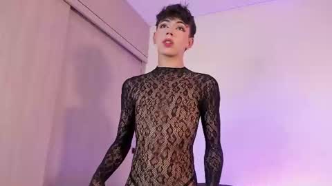 Evan voss  help me get 200 likesindependent model online show from 07-14-26, 08:25