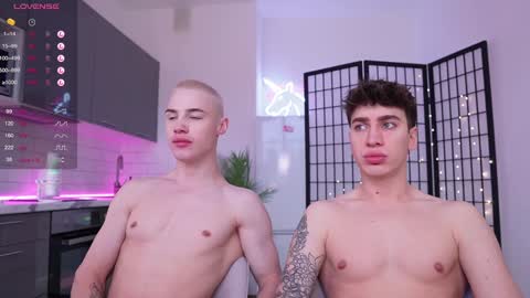 evan_white_ online show from 12-02-24, 08:09