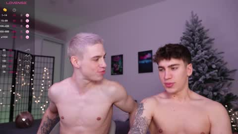 evan_white_ online show from 12-17-24, 03:39