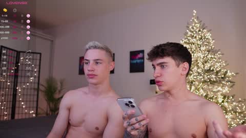 evan_white_ online show from 12-31-24, 11:42