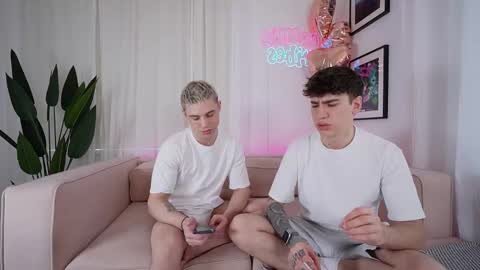 evan_white_ online show from 03-09-25, 03:05