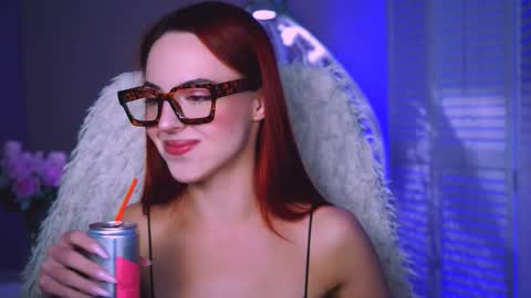 Eva  online show from 09-26-25, 01:26