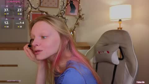 Snapshot of evangel1ne chatting on 02-09-25, 10:31 evangel1ne online show from 02-09-25, 10:31