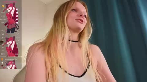 Snapshot of evangel1ne chatting on 10-27-25, 08:51 evangel1ne online show from 10-27-25, 08:51