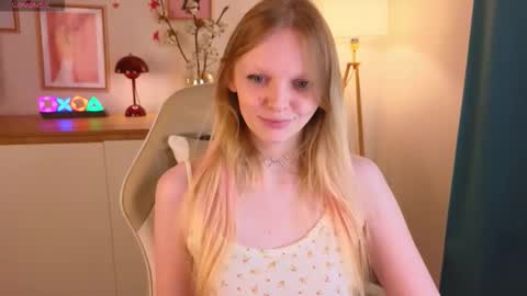 Snapshot of evangel1ne chatting on 11-26-25, 02:51 evangel1ne online show from 11-26-25, 02:51