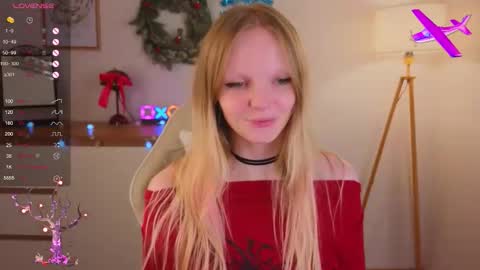 Snapshot of evangel1ne chatting on 12-21-25, 09:33 evangel1ne online show from 12-21-25, 09:33