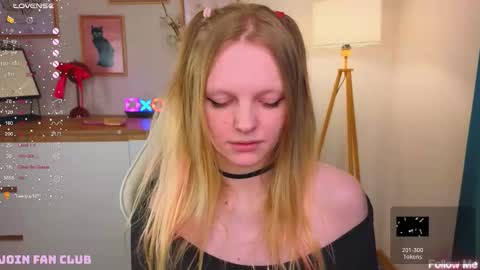 Snapshot of evangel1ne chatting on 02-07-26, 09:29 evangel1ne online show from 02-07-26, 09:29