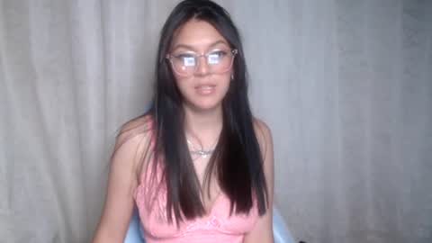 Snapshot of evangeline_petite chatting on 07-16-26, 01:55 eva online show from 07-16-26, 01:55