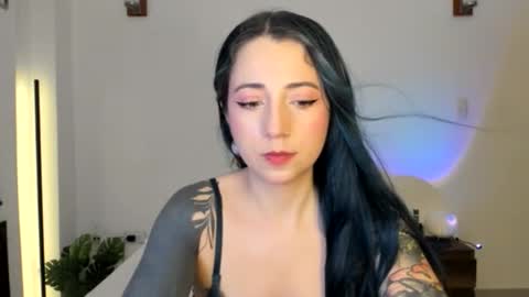 Snapshot of evangelinelovee chatting on 07-02-26, 06:14 Evangeline online show from 07-02-26, 06:14