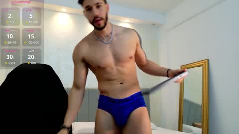 E V A N S online show from 04-25-26, 01:08