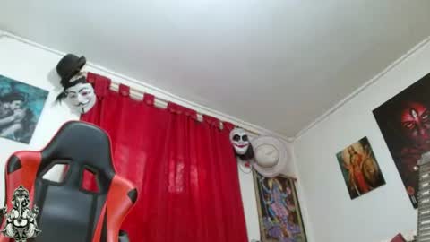 evans_xy online show from 08-05-26, 06:11