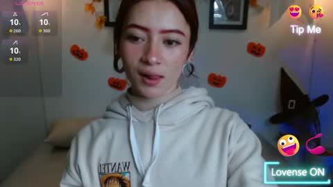 Snapshot of evanss_lx chatting on 10-13-25, 01:00 Evanssa lx online show from 10-13-25, 01:00