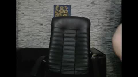 Snapshot of evanymphos chatting on 12-27-24, 10:05 Eva online show from 12-27-24, 10:05