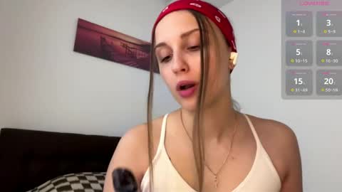 evarenard_ online show from 04-28-26, 05:18