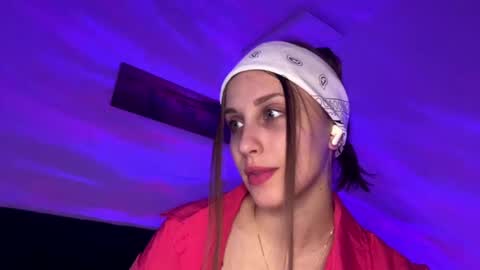 Snapshot of evarenard_ chatting on 05-03-26, 05:08 evarenard_ online show from 05-03-26, 05:08