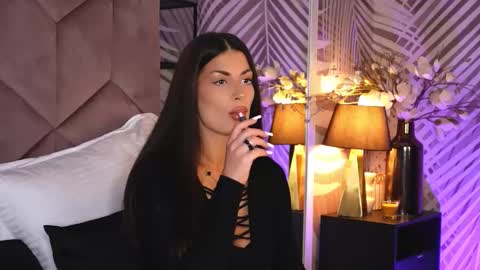 EvaRhea online show from 11-24-25, 03:50