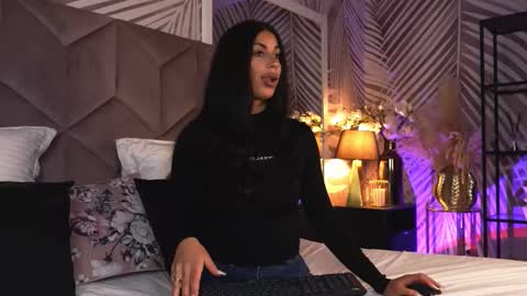 EvaRhea online show from 03-30-26, 02:56