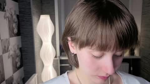 Eva online show from 04-24-26, 07:27