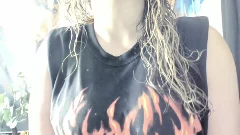 evasaenz online show from 06-03-26, 01:25