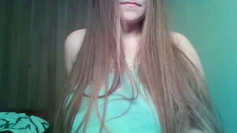 evasapples2026 online show from 04-25-26, 09:56