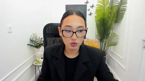 evasarazardje online show from 11-19-25, 05:07