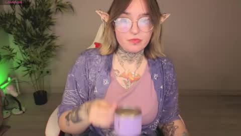 Snapshot of evathewitcher chatting on 06-03-26, 09:45 EvaTheWitcher online show from 06-03-26, 09:45