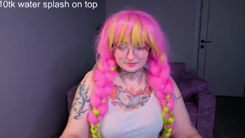 Snapshot of evathewitcher chatting on 07-08-26, 01:43 EvaTheWitcher online show from 07-08-26, 01:43
