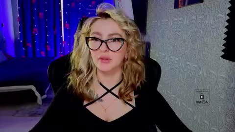 Snapshot of evavibe chatting on 02-28-26, 05:19 evavibe online show from 02-28-26, 05:19