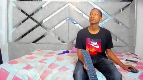 Eva And Emmanuel online show from 02-07-25, 12:50