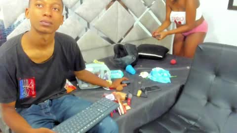 Eva And Emmanuel online show from 04-22-26, 02:07