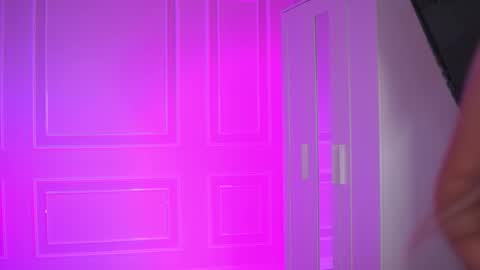 Eva online show from 11-08-25, 10:08