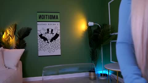 Eva online show from 04-27-26, 12:36