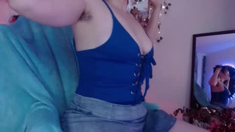 Eve Blue  friends. IG eve blue77 TW EveBlue 1 OF eveblue7 online show from 09-12-25, 02:11