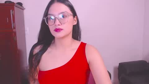 Snapshot of eve_rox18 chatting on 10-22-25, 10:15 Eve Rox18 online show from 10-22-25, 10:15