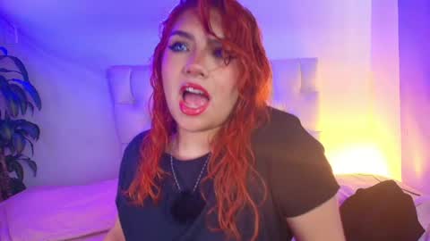 Martina Soler  online show from 04-22-26, 04:52