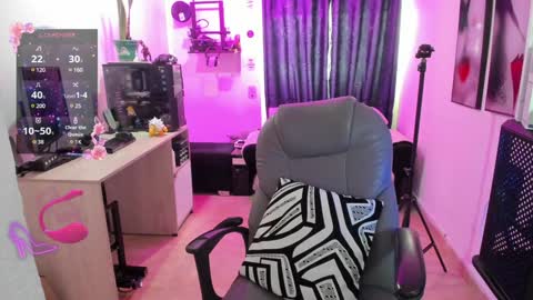 Evee online show from 02-07-25, 04:56