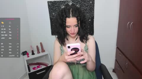 Eve Jane  online show from 01-04-25, 07:34