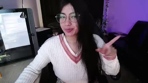 Snapshot of eveelyn_20 chatting on 02-26-25, 06:04 Kissed by an angel IG evee lyn20 online show from 02-26-25, 06:04