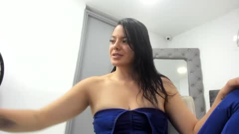 evelin__thompsson online show from 05-13-26, 03:48