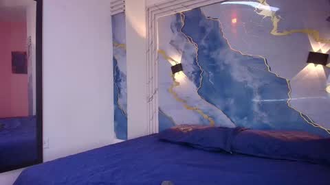 Snapshot of evelin_thompsson chatting on 09-09-25, 03:06 cielo online show from 09-09-25, 03:06