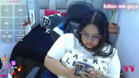 evelin zaens online show from 06-18-26, 09:14
