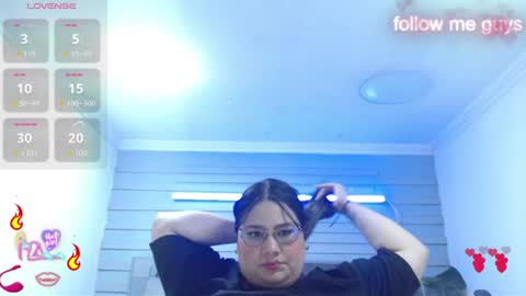evelin zaens online show from 06-25-26, 05:12